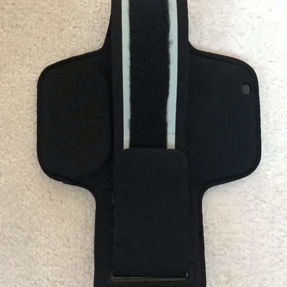 Phone armband for running - Picture 2 of 3